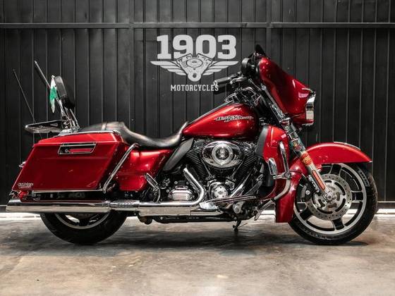 HARLEY-DAVIDSON STREET GLIDE 
